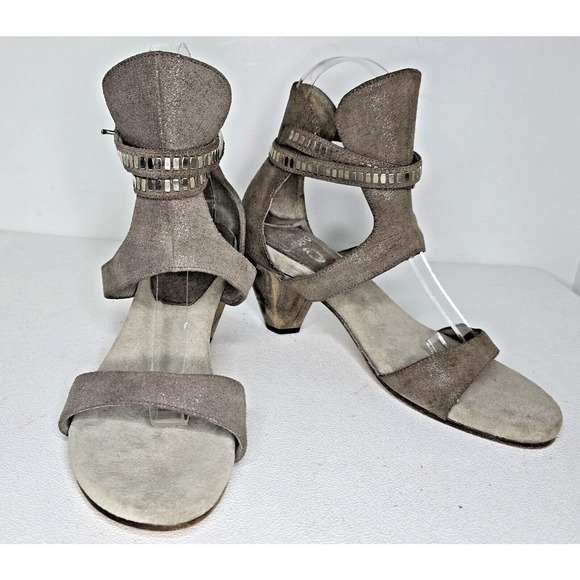 Calleen Cordero Sandals Taupe Glitter Suede Gladiator Heels SZ 7 Shoes New NWOB - Picture 1 of 10